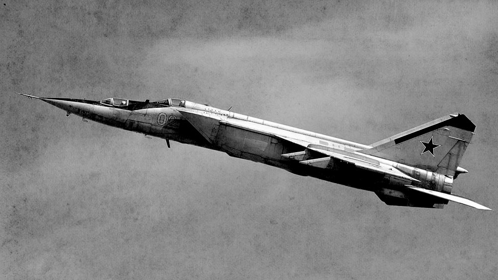 অবশেষে সি অব জাপানের কাছাকাছি পৌঁছনোর পর তিনি ধীরে ধীরে উপরের দিকে উঠতে শুরু করেন। প্রায় আধ ঘণ্টা ওড়ার পর জাপানের এয়ারবেস তাঁর নজরে পড়ে। জাপানের ফ্যান্টম যোদ্ধারা বিমানটি লক্ষ করার পর তাঁকে সঠিক নির্দেশ দিয়ে নীচে নামিয়ে আনবেন এই ভেবে নিশ্চিত ছিলেন ভিক্টর।