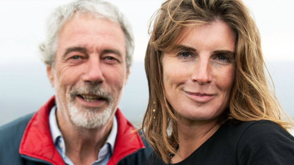 তবে শেষ পর্যন্ত অ্যামান্ডা নেটমাধ্যমে তাঁদের বিবাহবিচ্ছেদের কথা জানিয়েছেন। তিনি আরও জানান, বাচ্চাদের প্রতি তাঁদের দায়িত্ব রয়েছে। খামারের কাজও তাঁরা এক সঙ্গেই করবেন। এমনকি, ক্যামেরার সামনেও তাঁদের আগের মতোই দেখা যাবে।