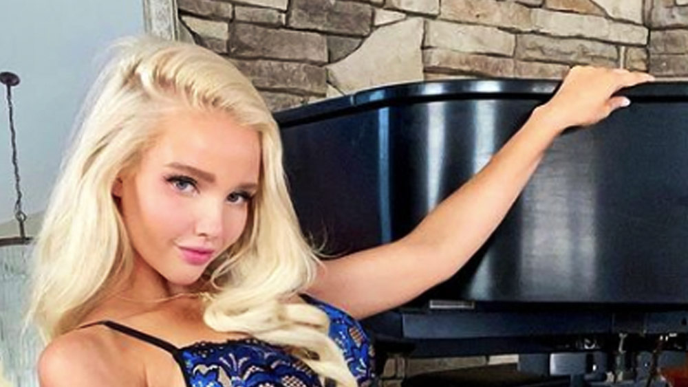 বিকিনি মডেলিংয়ের ছবি বিক্রির পাশাপাশি বিভিন্ন সম্পত্তিতে বিনিয়োগ করাও শুরু করে দিয়েছেন লিনসে। এই বয়সেই তাঁর সম্পত্তির পরিমাণ ৩৯ কোটি টাকা।