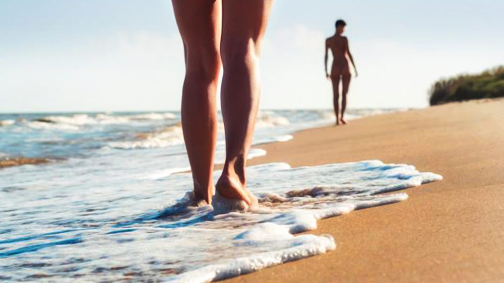 ব্রাজিলের প্রথম পোশাক-হীন সৈকতের গন্তব্য প্রাইয়া দো পিনহো। 