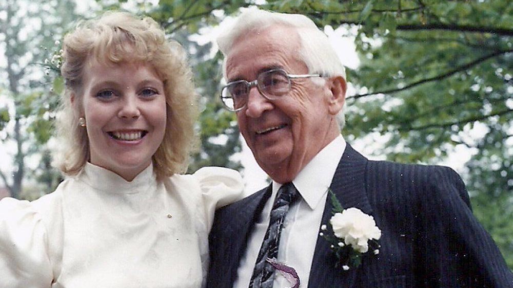 ২০১০ সালে রুথ মারা যান। শেষ মুহূর্তে এসেও পলিনকে সাবধানে থাকতে বলতেন রুথ। দু’জনের মানসিক স্থিতি ঠিক না থাকার কারণে পুরো পরিবারের উপর কী ভয়ঙ্কর প্রভাব পড়তে পারে, তা ডকিন পরিবারের ইতিহাস ঘাঁটলেই বোঝা যায়।