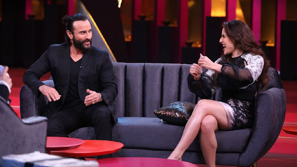 কখনও কখনও মজার ছলে এমন প্রশ্ন করা হয়, যা নিয়ে তারকাদের মধ্যে ঠান্ডা লড়াই চলতে থাকে। বলিউডের বহু বিতর্কের সৃষ্টি এই অনুষ্ঠান থেকেই।