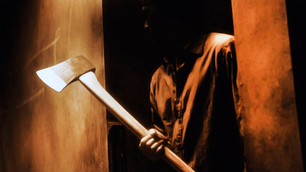 ১০ জুন মুর পরিবারের ছয় সদস্য এবং দুই অতিথির দেহ তাঁদের বাড়ির ভিতর থেকে রক্তাক্ত অবস্থায় উদ্ধার করা হয়। মৃত আট জনের মাথাতেই কুড়ুলের আঘাত ছিল।