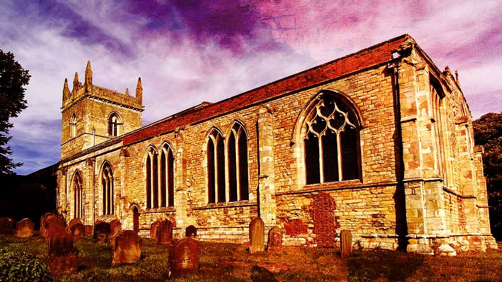 ঘটনার দিন মেরি তার দুই বন্ধু ইনা মে স্টিলিঙ্গার (৮) এবং লেনা গার্ট্রুড স্টিলিঙ্গার (১২)-কে রাতে তাদের বাড়িতে থাকার জন্য আমন্ত্রণ জানায়। ইনা এবং লেনা সম্পর্কে দুই বোন। সন্ধ্যায় ইনা এবং লেনাকে নিয়ে মুর পরিবার প্রেসবিটেরিয়ান গির্জায় শিশু দিবস উপলক্ষে হওয়া একটি অনুষ্ঠানে যোগ দেন।