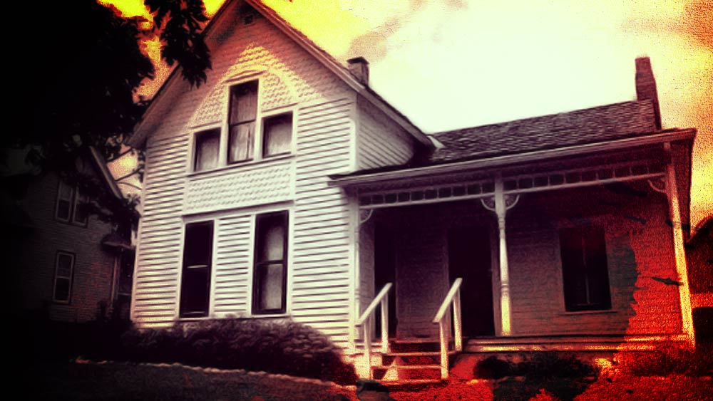 পুলিশের অনুমান, আততায়ী প্রথমে হোসে এবং সারার ঘরে প্রবেশ করে। সেই মুহূর্তে হোসে এবং সারা ঘুমিয়ে ছিলেন। ঘুমের মধ্যে আততায়ী তাঁদের উপর কুঠারের হামলা চালায়। মৃতদের মধ্যে হোসের উপরেই সবচেয়ে বেশি কুঠারের আঘাত করা হয়। হোসের মুখ এমন ভাবে কাটা হয়েছিল যে, তাঁর চোখ পর্যন্ত খুঁজে পাওয়া যায়নি।