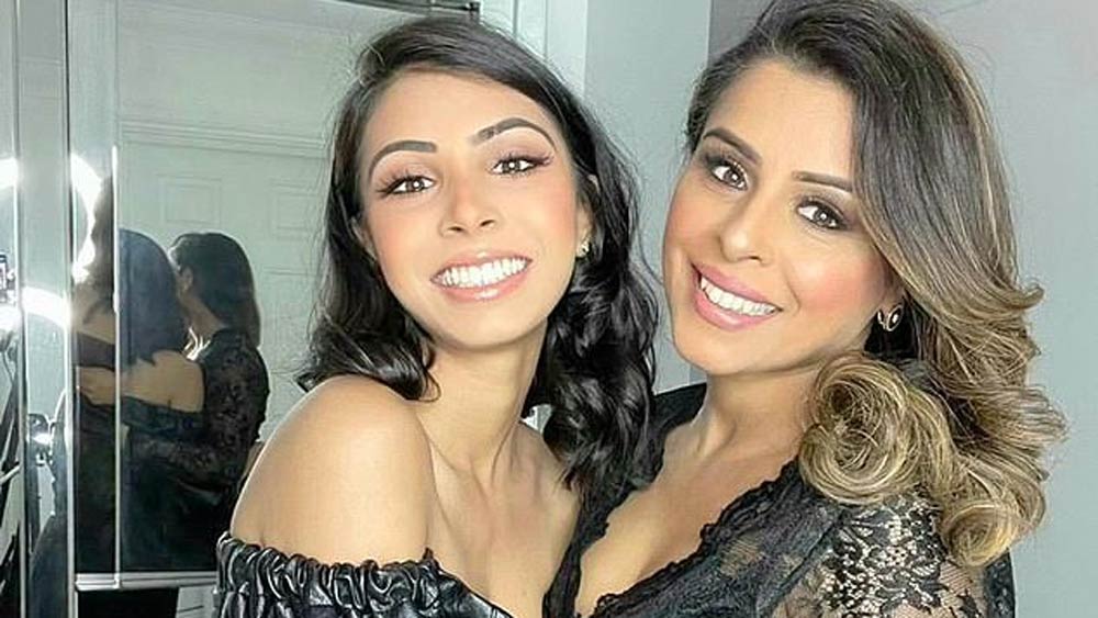 বার্কশায়ারের বাসিন্দা ৪৮ বছর বীণা নায়ারকে অনেকেই তাঁর ২৮ বছর বয়সি মেয়ে অ্যাঞ্জেলির বোন হিসেবে ধরে নেয়। যখন বীণাকে কেউ অ্যাঞ্জেলির বোন বলেন তখন তিনি বেশ বিব্রত বোধ করেন।