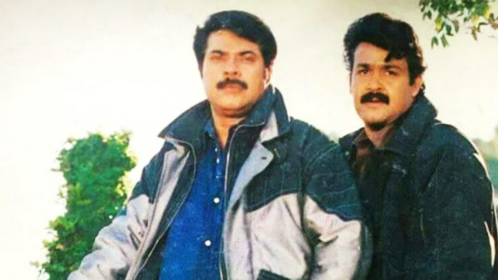 ‘হরিকৃষ্ণানস’-এ আইনজীবী হরির চরিত্রে অভিনয় করেন মামুটি। মোহনলাল অভিনয় করেন কৃষ্ণানের চরিত্রে। জুহির চরিত্রের নাম ছিল মীরা।