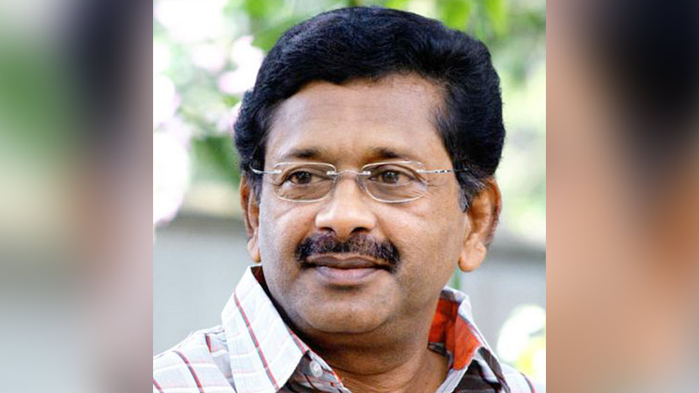 মামুটি এবং মোহনলালের কাছে সিনেমার গল্প নিয়ে যাওয়া হলে তাঁরা দু’জনেই রাজি হন। তবে দু’জনেই এত সফল অভিনেতা ছিলেন যে, চিত্রনাট্য লেখার সময় ফয়জলকে মাথায় রাখতে হয়েছিল যে কাউকেই যেন অন্যের থেকে বেশি প্রাধান্য না দেওয়া হয়।