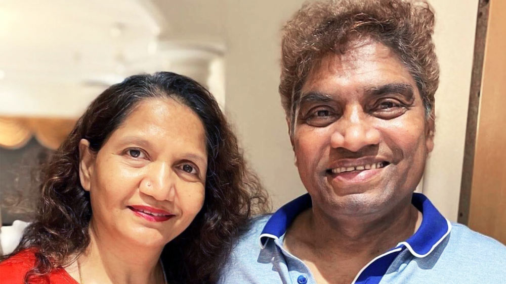 ১৯৮৪ সালে সুজাতা লিভারকে জনি বিয়ে করেন। তাঁদের ছেলেমেয়েদের পর্দায় দেখা গেলেও সুজাতা পর্দার পিছনে থাকতেই পছন্দ করেন।