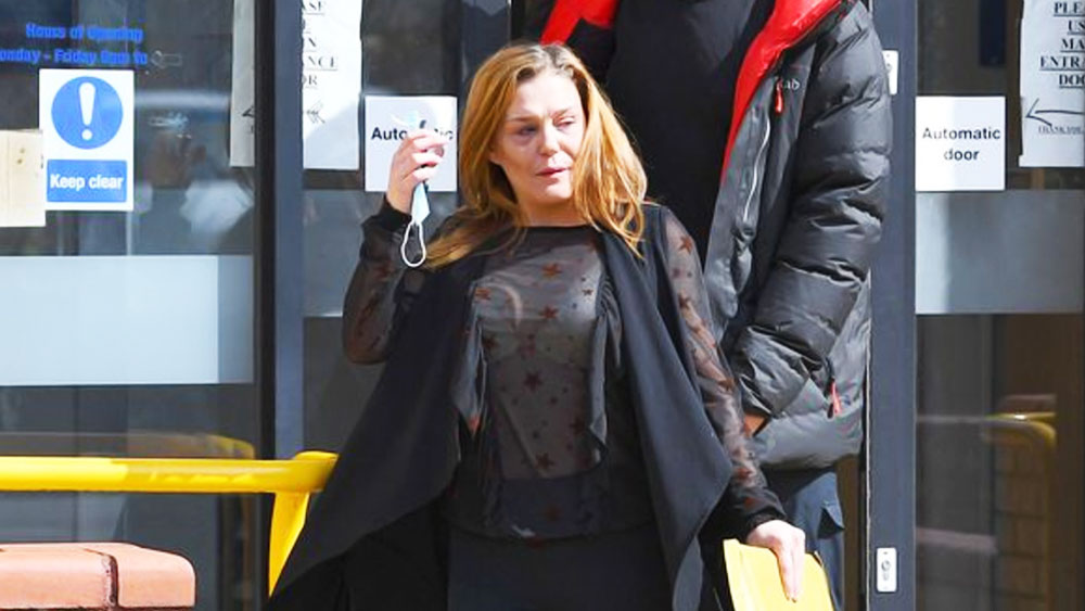 সারা ক্যাম্পবেলের বিরুদ্ধে ২০১৬ থেকে ২০১৮ সালের মধ্যে দুই নাবালকের উপর যৌন নির্যাতনের একাধিক অভিযোগ আনা হয়েছে।