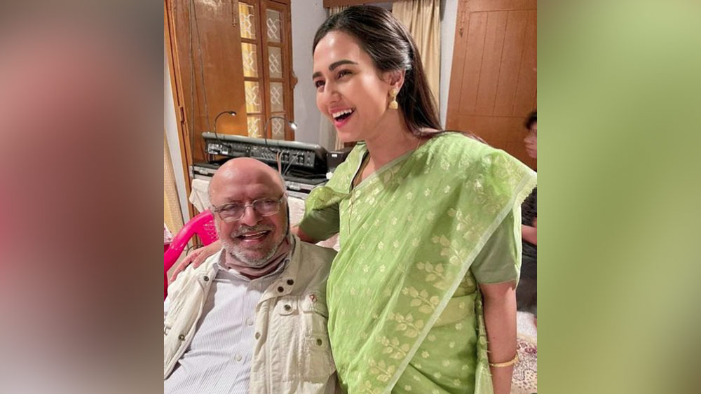 শ্যাম বেনেগলের সঙ্গে নুসরত