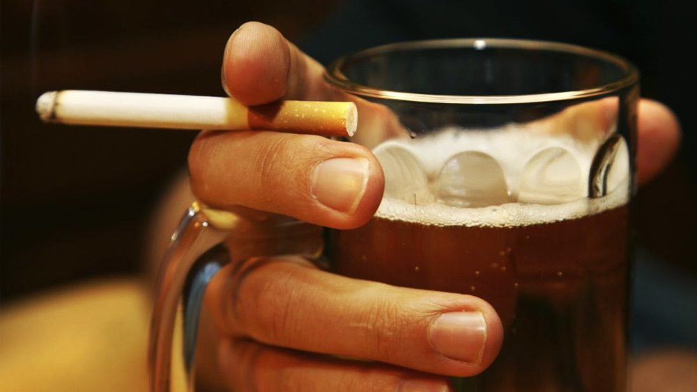 আমেরিকা ও কানাডা সরকার এই রোগগুলির প্রকোপ কমাতে নানা পদ্ধতি প্রয়োগ করার কথা ভেবেছে। তামাক এবং মদের ক্রয়মূল্যের উপর অতিরিক্ত কর চাপানোর ফলে উপভোক্তার সংখ্যা কিছুটা কমে আসে।