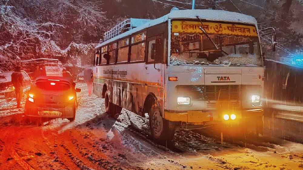 বাবা-মার সমর্থন পেলেও অ্যাম্বুল্যান্স চালানোর জন্য আত্মীয়-পরিজন এবং প্রতিবেশীদের বাঁকা নজরে পড়তে হয়েছে ন্যান্সিকে। সে সবে দৃকপাত করেননি ন্যান্সি। অ্যাম্বুল্যান্স চালিয়ে জনগণের সেবায় নিজেকে উৎসর্গ করারই সিদ্ধান্ত নিয়েছেন তিনি।