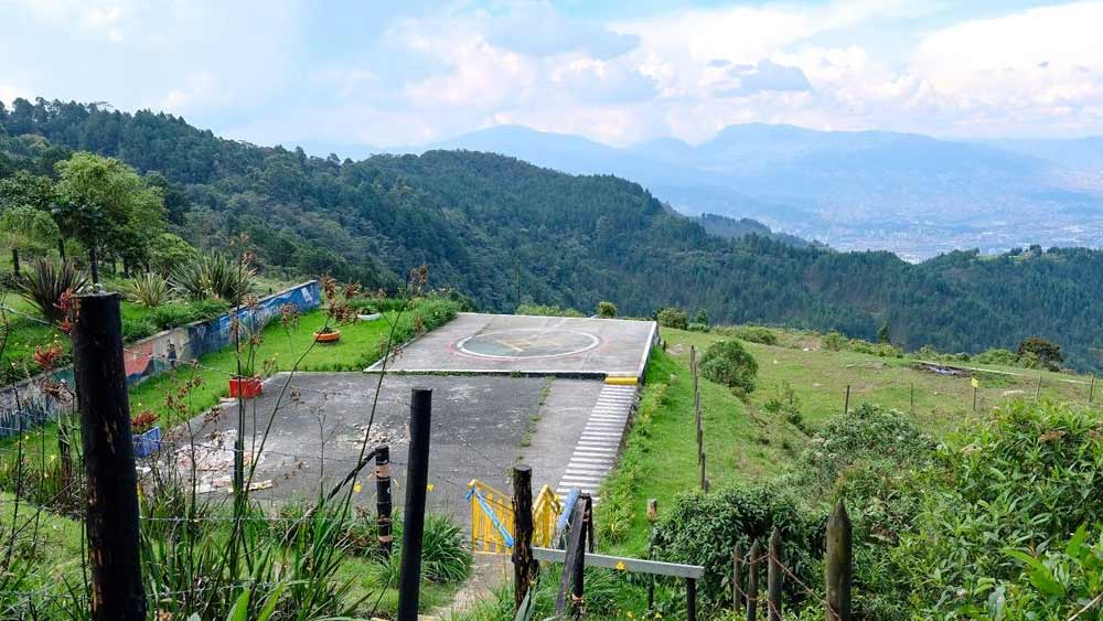 আর ভয় পেতেন আমেরিকার জেলে থাকতে। তাঁকে প্রত্যর্পণের জন্য আমেরিকার সঙ্গে একটি চুক্তি হয় কলম্বিয়ার। 