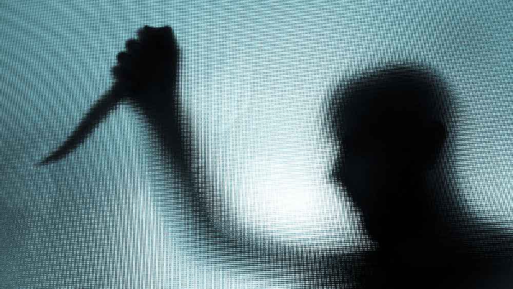 খুনের আগে প্রথমে ‘শিকার’-এর হাত  বেঁধে দিত সে। তারপর শুরু হত শাস্তি দেওয়ার পর্ব। নানচাকু গলায় জড়িয়ে শ্বাসবন্ধ করে শিকারকে খুন করত চন্দ্রকান্ত। তার পর ওই একই ঘরে নিথর শরীরের সামনে রাতের খাবার খেত সে। 