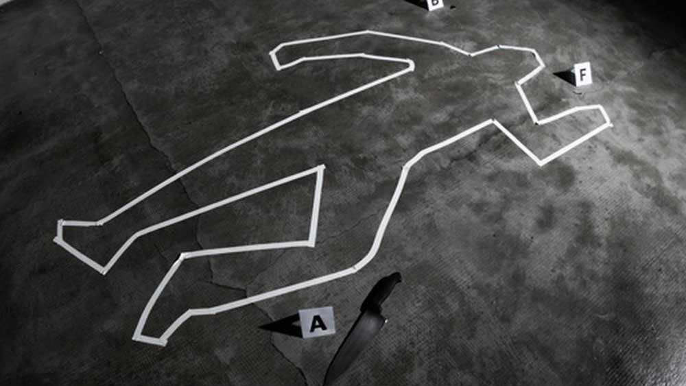 এর পর ঠাণ্ডা মাথায় টুকরো টুকরো করে কাটত নিহতের শরীর। কোর্টে শুনানিতে একবার সে বলেছিল, সবচেয় কম রক্ত ঝড়িয়ে মানুষের দেহ টুকরো টুকরো করার শিল্প আয়ত্ব করে ফেলেছে সে। 