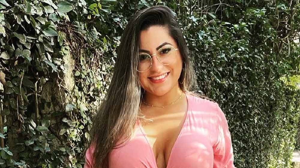 কিন্তু হঠাৎ ট্রাক চালানো ছেড়ে কেন এই প্রতিযোগিতায় অংশগ্রহণ করার সিদ্ধান্ত নিলেন? তিনি জানিয়েছেন, যখনই তিনি  ট্রাকে জিনিসপত্র বোঝাই করতে বা নামাতে যেতেন তখনই সংস্থায় কাজ করা সকলে তাঁর পোশাকের দিকে হাঁ করে তাকিয়ে থাকতেন।