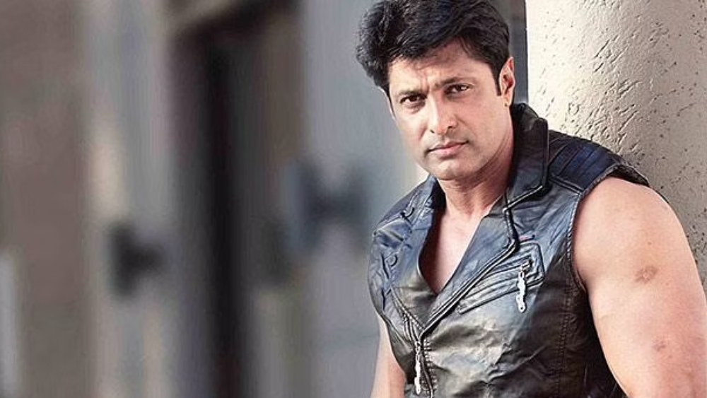 অভিনেতা আঙ্কোলা।