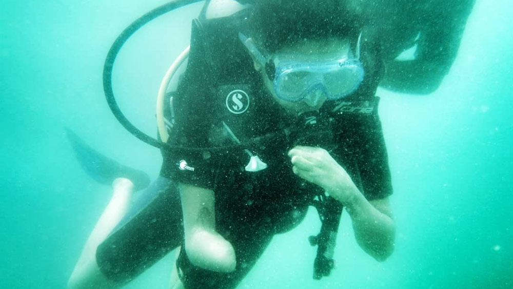 পৌলোমীর কথায়, আমি জীবনের দু’দিক দেখে ফেলেছি। একটা, সক্ষম অবস্থায় মানুষ কেমন থাকে। অন্যটা, ঠিক উল্টো। শুধু বেঁচে থাকা। আসলে জীবনে প্রতি মুহূর্তে বাধা আসে। কিন্তু সেই বাধা টপকানোতেই বেঁচে থাকার আনন্দ মেলে।’’