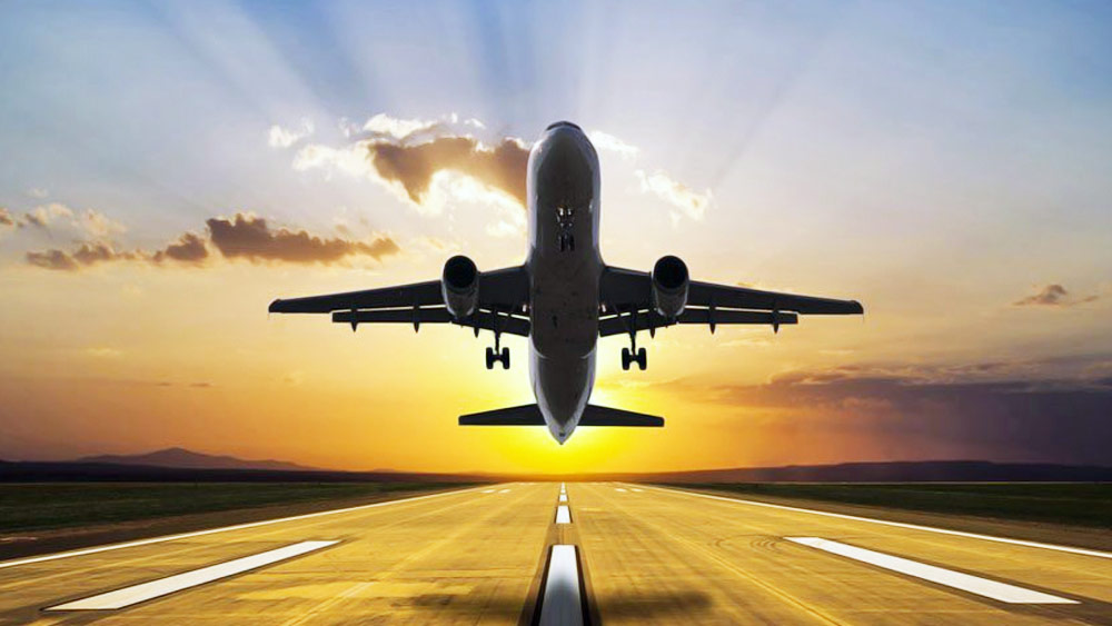 পর্যাপ্ত উচ্চতায় না থাকায় বিমানটিকে নিয়ন্ত্রণে আনতে পারেননি ক্রু-রা।