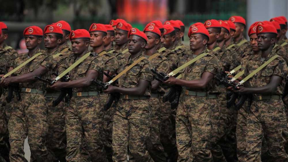 ২০০০ সালে ইথিয়োপিয়ার সঙ্গে সীমান্তবর্তী যুদ্ধের সময় এরিট্রিয়ায় এই নিয়ম চালু করা হয়। কিন্তু ২০১৮ সালে ইথিয়োপিয়ার সঙ্গে শান্তি চুক্তি স্বাক্ষরিত হওয়ার পরও এরিট্রিয়া সরকার এই আইনে কোনও বদল আনেনি।