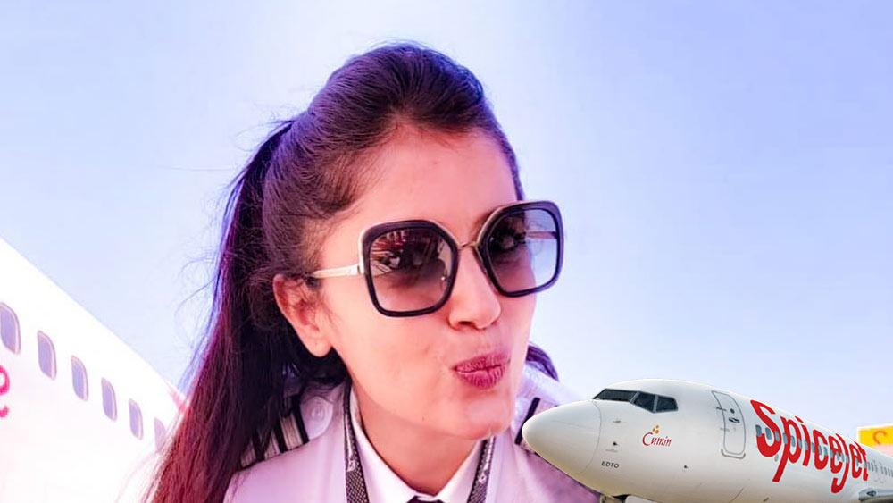 স্বাভাবিক পরিস্থিতিতেই জয়প্রকাশ নারায়ণ বিমানবন্দরের রানওয়েতে বিমান অবতরণ করানো খুব সহজ নয়। তার উপর এ রকম জরুরি অবস্থা। বিমানের যাত্রী এবং কর্মীরা বেঁচে ফিরতে পারবেন তো? না কি, মাঝআকাশেই ইঞ্জিন থেকে পুরো বিমানে আগুন লেগে যাবে? চিন্তায় ছিলেন বিমানকর্মীরা।