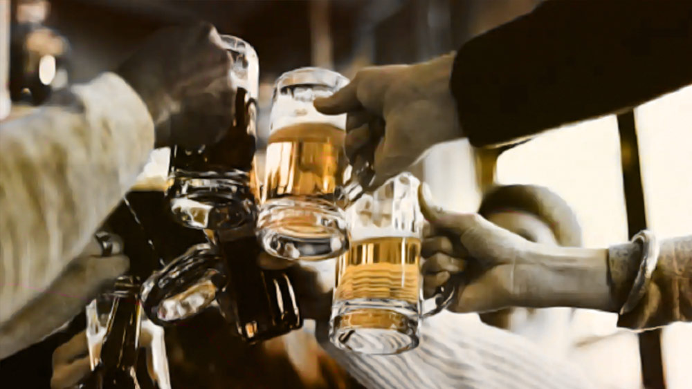 এমন ধরনের অভিজ্ঞতা সত্ত্বেও বহু বাসিন্দাই ঘুরেফিরে পেনি ফার্দিংয়ে পা রাখতেন। সে সব দিনের কথা মনে করে মারিয়া বাউম বলেন, ‘‘পুরনো ধাঁচের ওই পাবে ভিড় লেগেই থাকত। বহু বছর আগে ওখানে দারুণ সময় কাটিয়েছি আমি।’’