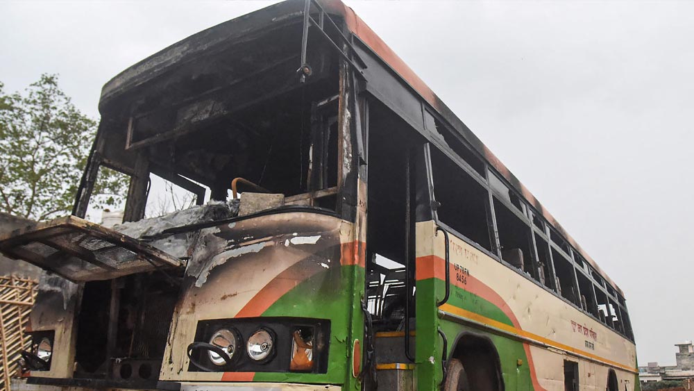 ন্যাশনাল ইনস্টিটিউট অব ওপেন স্কুলিং-এর ঘোষণা, এই প্রকল্পের সঙ্গে যুক্ত হওয়া ‘অগ্নিবীর’দের দশম ও দ্বাদশ পাশের শংসাপত্র পেতে বিশেষ কোর্সের ব্যবস্থা করবে। এই শংসাপত্র  গোটা দেশে উচ্চশিক্ষায় প্রবেশের ক্ষেত্রে  কাজে লাগানো যেতে পারে।