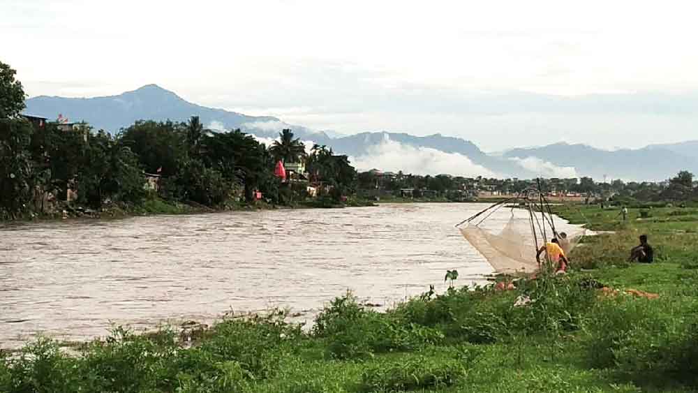 মহানন্দা নদি।