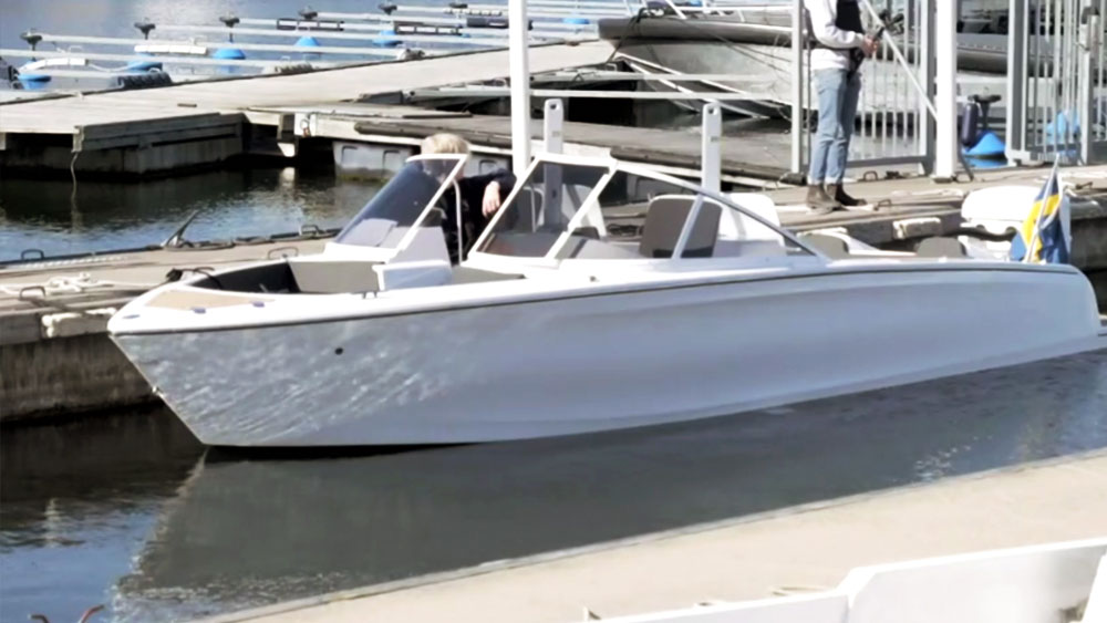 সরকারও এই ধরনের নৌকা পরিষেবাকে স্বাগত জানিয়ে বলেছে, বাতাসে কার্বন নিঃসরণ কমাতে একটি ইতিবাচক ভূমিকা নেবে।