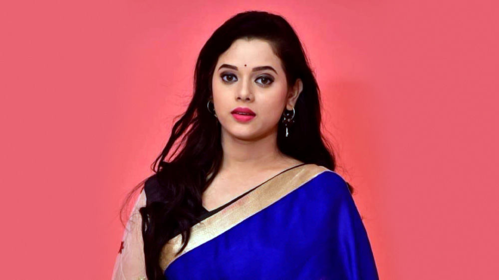 পুলিশ জানিয়েছে, সুইসাইড নোটে বাবার উদ্দেশে কয়েক লাইন ছাড়া লিভ ইন সঙ্গী সন্তোষের সম্পর্কেও উল্লেখ করেছিলেন ২৩ বছরের অভিনেত্রী।