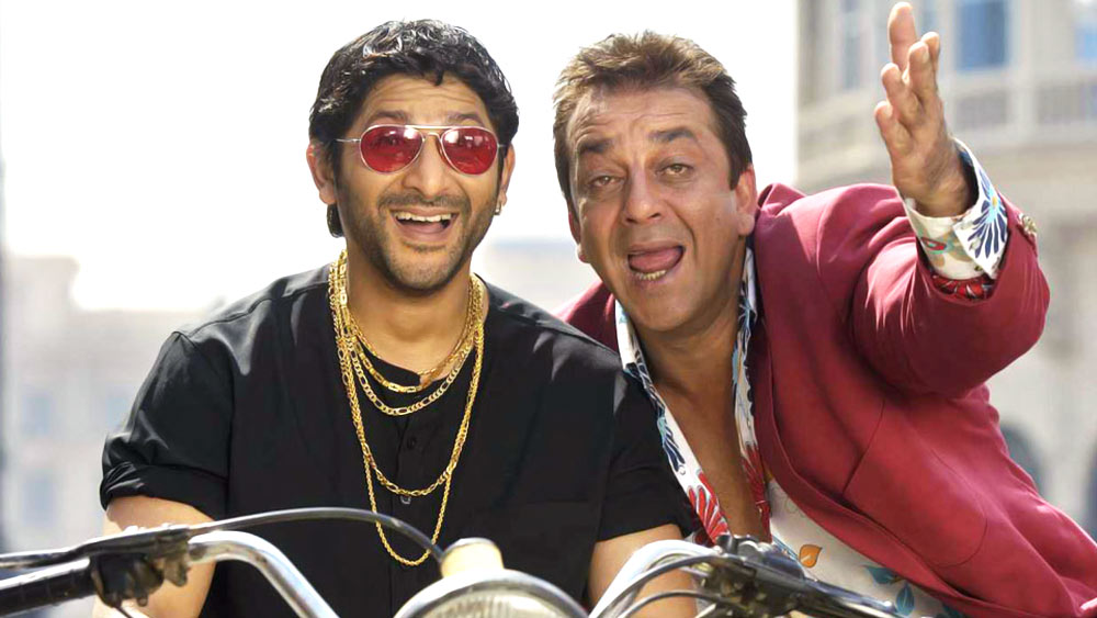 সঞ্জয় দত্ত অভিনীত যে সিনেমাটি বক্স অফিসে বিপুল সাড়া ফেলেছিল, তা হল ‘মুন্নাভাই এমবিবিএস’। ‘মুন্না-সার্কিট’ জুটি এখনও দর্শকদের মনের মণিকোঠায় বিরাজ করে।