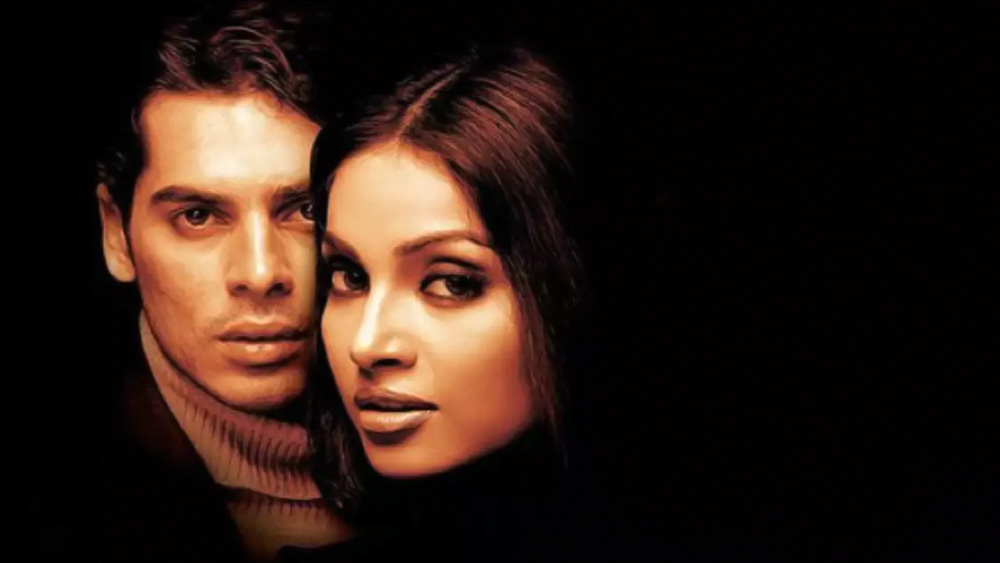 বলিউডের ‘হরর’ ঘরানার ছবির মধ্যে অন্যতম ২০১২ সালে মুক্তি পাওয়া ‘রাজ’ ছবিটি। দিনো মারিয়া ও বিপাশা বসুকে এই ছবিতে মুখ্য চরিত্রে অভিনয় করতে দেখা গিয়েছিল।