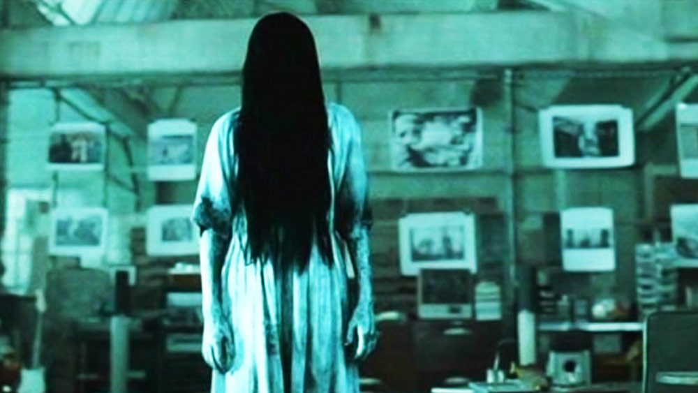 তবে রোজের সহকর্মীরা কিছু প্রশ্নের উত্তর আজও পাননি। কার ফোন এসেছিল মৃত রোজের কাছে? যদি চলে যাওয়ারই ছিল, তা হলে রোজ কেন ফিরে এসেছিলেন? কেন স্যাফরন বিপিও-কেই বেছে নিয়েছিলেন রোজ? তা হলে কি তাঁর কোনও বিশেষ উদ্দেশ্য ছিল? এই  সব কোনও প্রশ্নের সদুত্তর পাওয়া যায়নি।