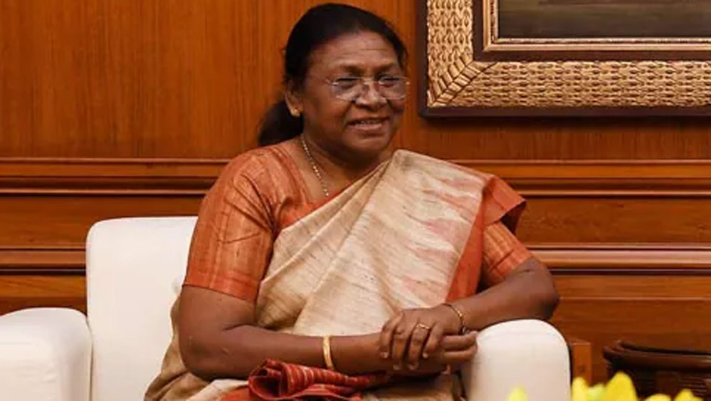 ২০০৭ সালে ওড়িশার সেরা বিধায়ক হিসাবে ‘নীলকণ্ঠ পুরস্কার’ পান দ্রৌপদী।