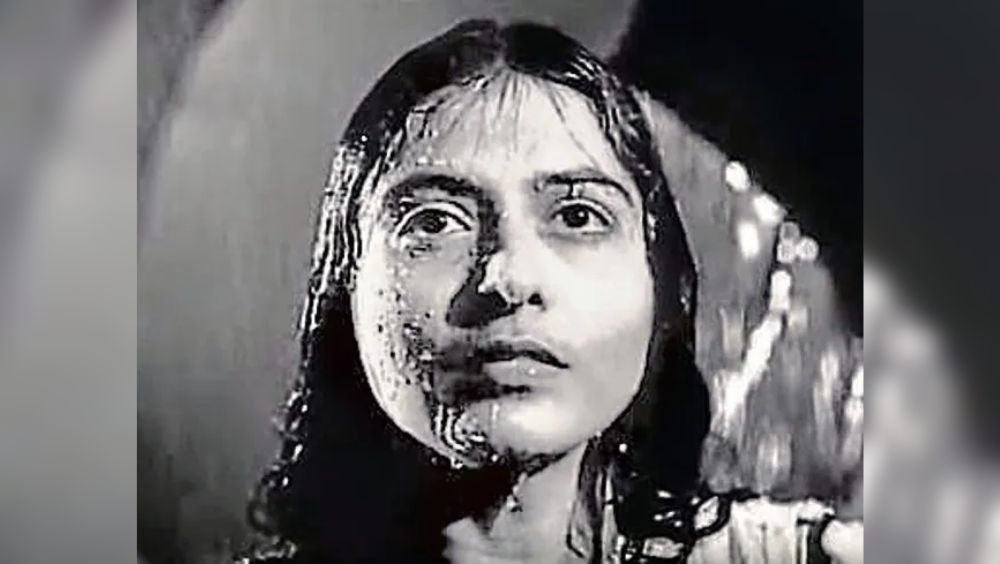 ‘মেঘে ঢাকা তারা’ ছবিতে বৃষ্টির দৃশ্য