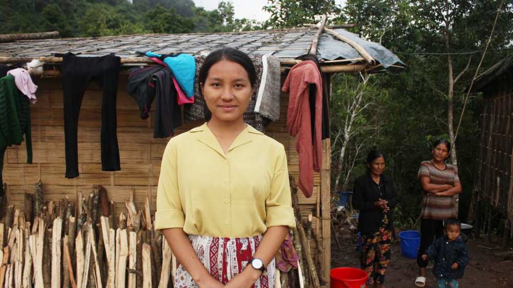 জোখাওথারের একটি বেসরকারি স্কুলের অধ্যক্ষের মতে, মায়ানমারের শরণার্থী শিশুদের পাশাপাশি ভারতে পাকাপাকি ভাবে আসেনি সে দেশের এমন শিশুদেরও স্কুলে ভর্তি নেওয়া হয়েছে। তারা অন্য ছাত্রদের মতো সমান বেতন দিয়ে পড়াশোনা চালিয়ে যাচ্ছে বলেও তিনি জানান।