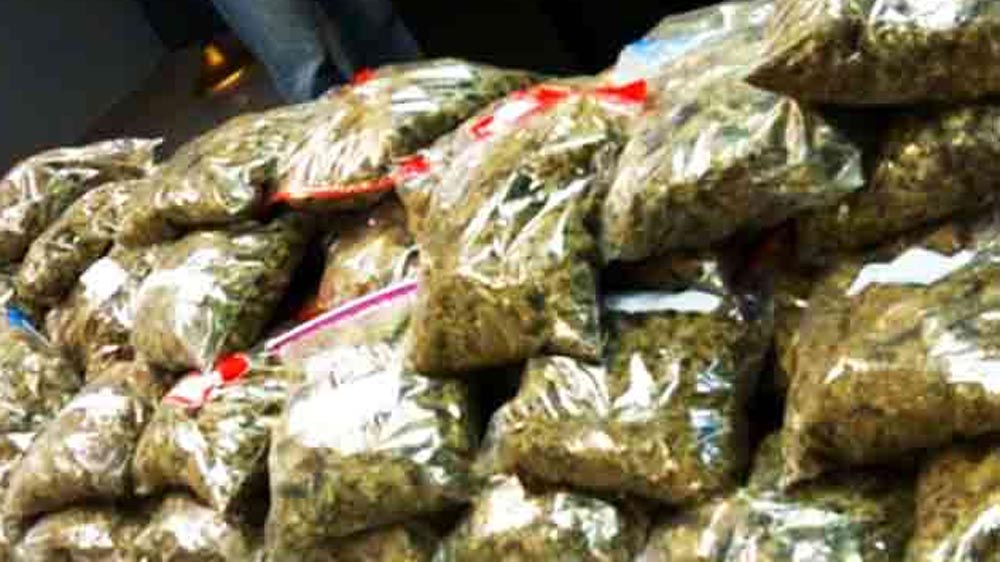 2 arrested with 30 kg weed in Murshidabad 