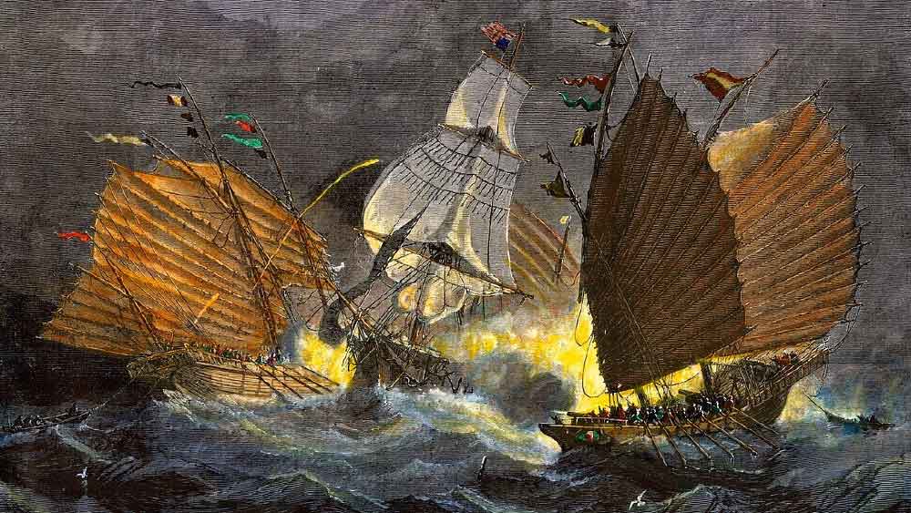 কী সেই পাসপোর্ট ব্যবস্থা? জলদস্যুদের আক্রমণ বাঁচিয়ে নুন অন্যত্র নিয়ে যেতে গেলে টাকা দিয়ে পাসপোর্ট কিনতে হবে চিং-এর কাছ থেকে। ওই পাসপোর্ট দেখালে জলদস্যুরা আর আক্রমণ করবে না ওই জাহাজে।  পরবর্তী কালে মাছ ব্যবসায়ীদের ক্ষেত্রেও এই নীতি প্রযোজ্য হয়। তাদেরও নিরাপদে চলাচলের জন্য পাসপোর্ট কিনতে হত চেং-এর কাছ থেকে।