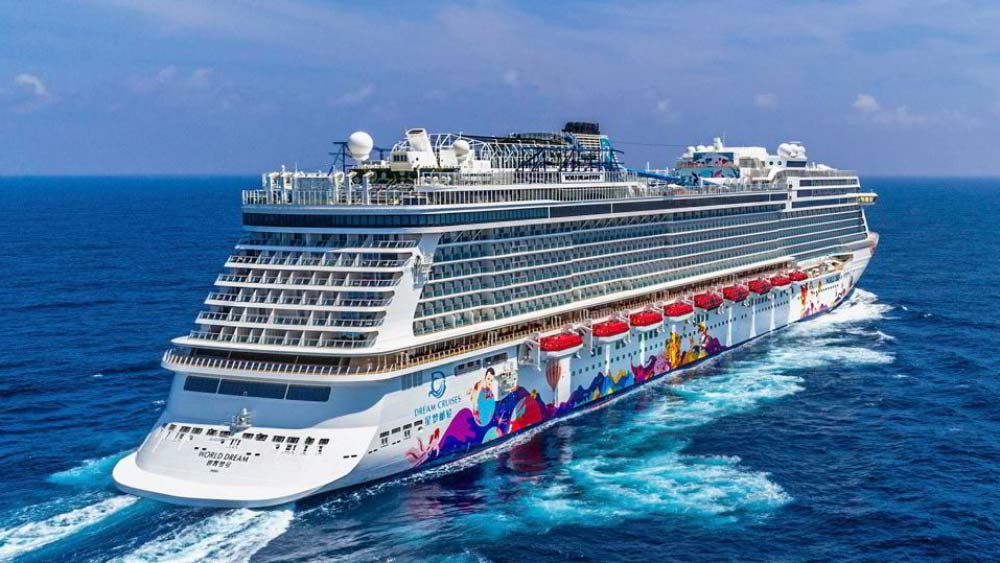 জাহাজটি ৯০০০ লোক নিয়ে যেতে পারত। ২০ তলার জাহাজটিতে ছিল সিনেমা হল, ওয়াটার পার্ক এবং বিনোদনের সব রকম ব্যবস্থা। 