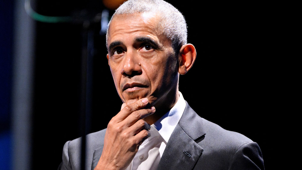 আমেরিকার প্রাক্তন প্রেসিডেন্ট বারাক ওবামা এই রায়কে মৌলিক অধিকারের উপর আক্রমণ বলে মন্তব্য করেছেন।