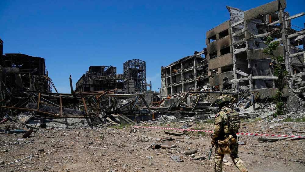 এই যুদ্ধের ফলে গ্যাস সরবরাহে সঙ্কট দেখা গিয়েছে ইউরোপীয় ইউনিয়নের দেশগুলিতে। ইউরোপীয় দেশগুলির গ্যাসের মজুত ক্রমশ কমছে। রাশিয়া থেকে ৬০ শতাংশ গ্যাস নিত ইউরোপীয় ইউনিয়নের দেশগুলো। নরওয়ে থেকে নেওয়া হত ২০ শতাংশ।