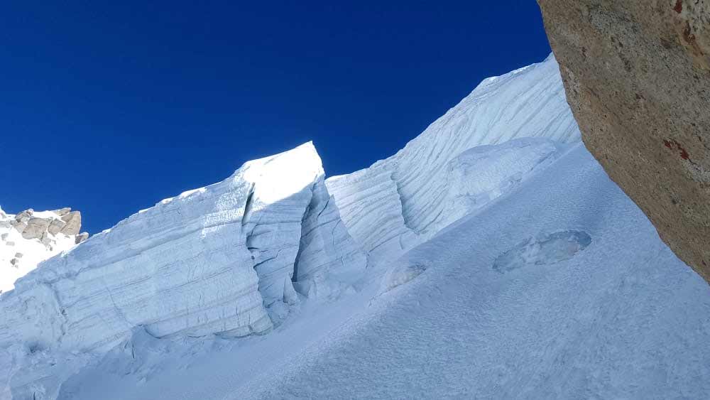 দেবাশিস জানান, সব সামলে নিলে তাঁর পরবর্তী লক্ষ্য কাঞ্চনজঙ্ঘা এবং এভারেস্ট জয়।