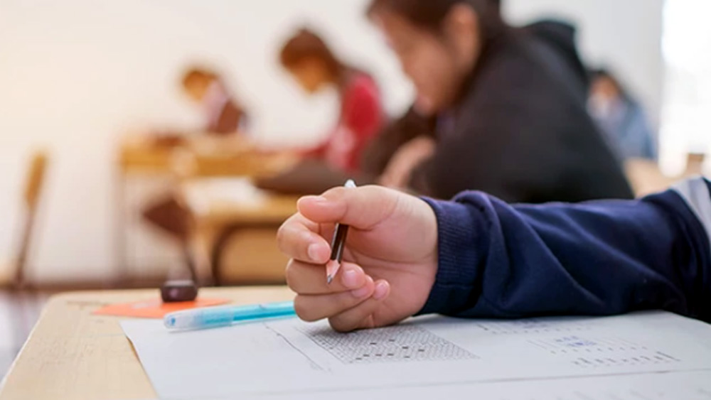 ববিতা ২০১৬ সালে স্কুলশিক্ষক নিয়োগের পরীক্ষায় বসেন। ২০১৭ সালের ২৭ নভেম্বর মেধাতালিকা প্রকাশ হয়েছিল। সেই তালিকায় অবশ্য ববিতার নাম প্রথম ২০তেই ছিল। কিন্তু সেই তালিকা বাতিল করে দেয় এসএসসি।