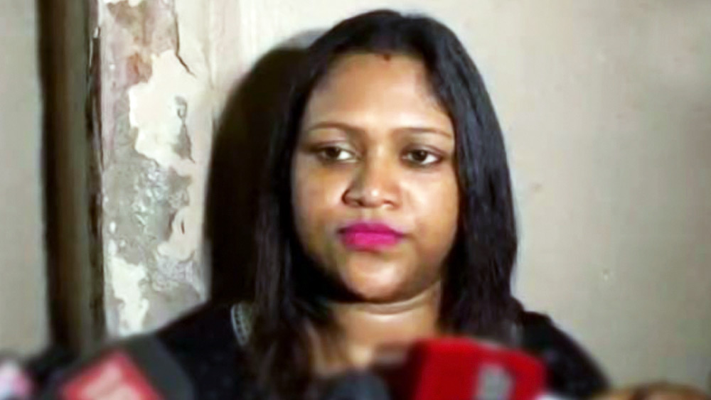 আপাতত স্বস্তি পেলেন ববিতা। তবে বৃত্ত সম্পূর্ণ হবে চাকরিতে যোগ দিলে।