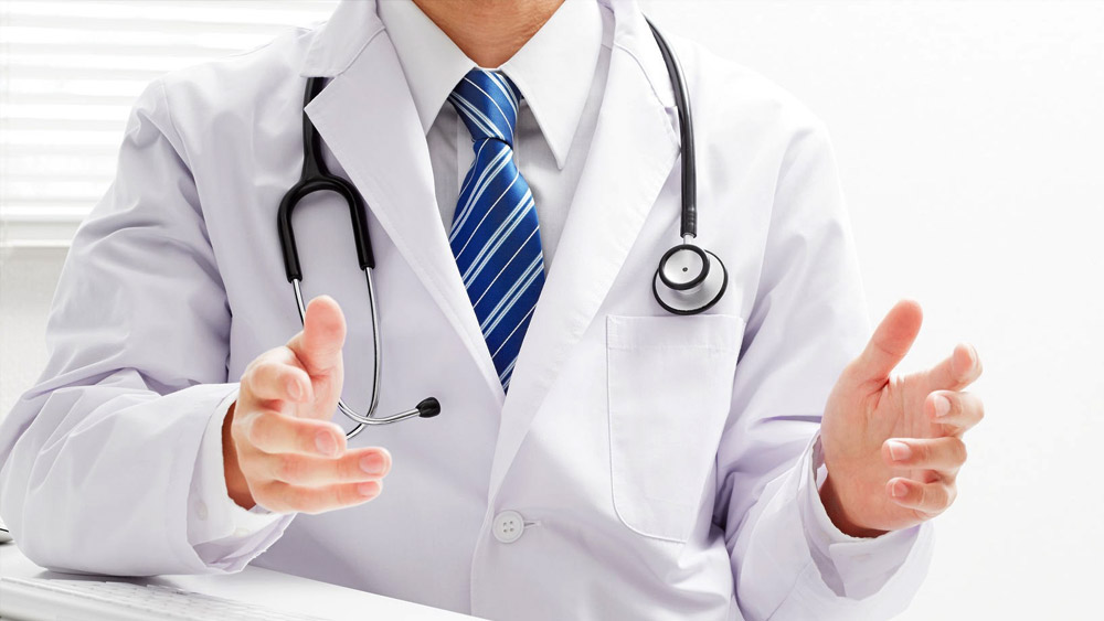 চিকিৎসকদের অনেকেই ‘ভগবান’ রূপে শ্রদ্ধা করেন। কিন্তু সেই চিকিৎসকই যদি প্রাণ কেড়ে নেন, তা হলে মানুষ কি আর তাঁদের আগের মতো ভরসা করতে পারবে? শুনতে অবাক লাগলেও এটাই সত্যি। ভোপালের বুকে এমনই এক নৃশংস ঘটনা ঘটে যা, মধ্যপ্রদেশবাসীর রাতের ঘুম কেড়ে নেয়।