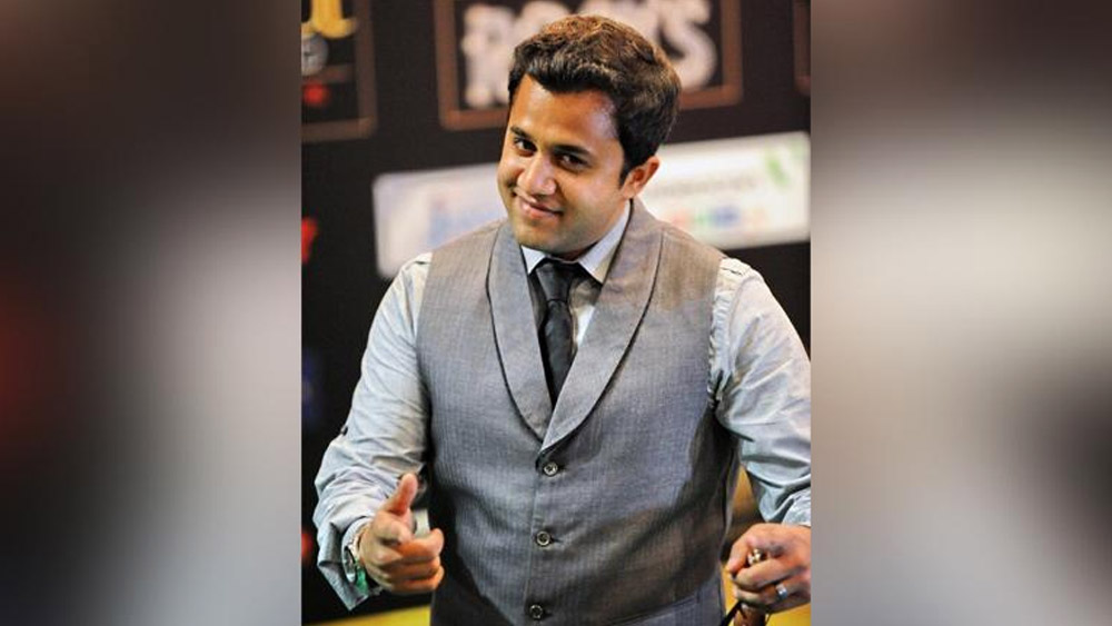 আপাতত ‘সাইলেন্সর’ ছবি পরিচালনার কাজ এবং আমেরিকান সিরিজের কাজ নিয়ে ব্যস্ত।