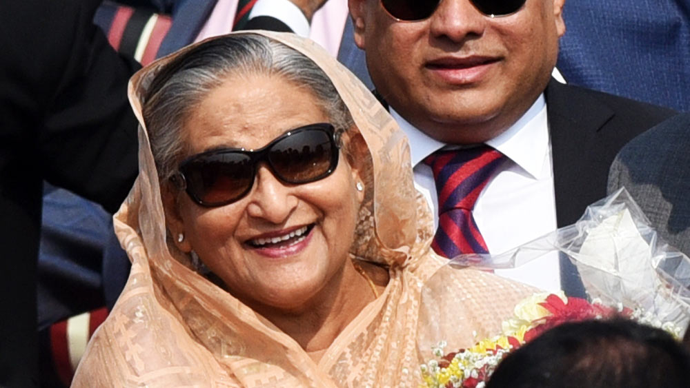 ফাস্ট ট্র্যাকের মাধ্যমে এই প্রিপেড কার্ড থেকে স্বয়ংক্রিয় ভাবে টোল কেটে নেবে ইটিসি বুথ।