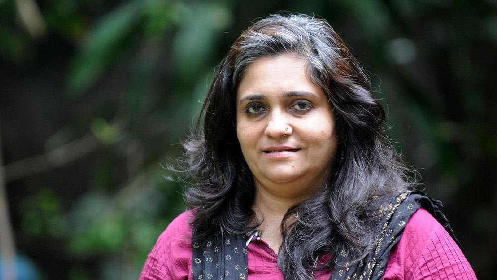 তিস্তা শেতালওয়াড় প্রথম জীবনে ছিলেন সাংবাদিক। এখনও বিভিন্ন পত্রপত্রিকায় লেখালেখি করে থাকেন তিনি। সেই সঙ্গে একটি স্বেচ্ছাসেবী সংস্থা চালান। এই স্বেচ্ছাসেবী সংস্থাটি জাকিয়া জাফরিকে সমর্থন করেছিল।