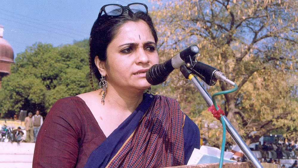 মোদীকে ক্লিনচিট দেওয়ার সিদ্ধান্তকে চ্যালেঞ্জ করে সুপ্রিম কোর্টের দ্বারস্থ হয়েছিলেন প্রাক্তন কংগ্রেস সাংসদ এহসান জাফরির স্ত্রী জাকিয়া। তাঁর সমর্থনে এগিয়ে এসেছিলেন তিস্তা।